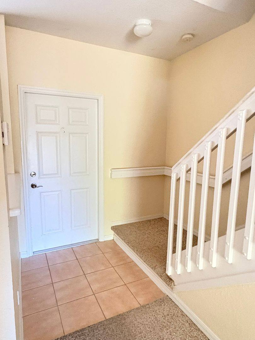 Townhouse for rent at 8162 Pacific Beach Dr, Fort Myers, FL 33966