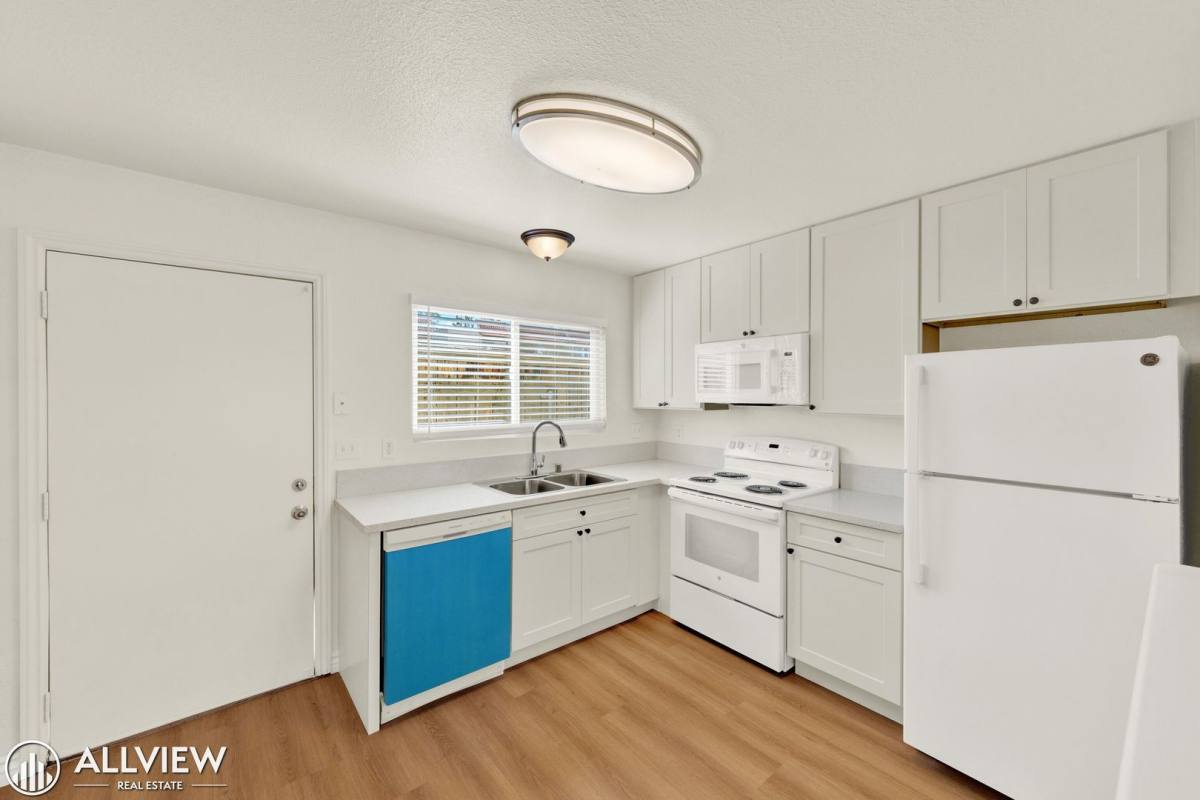 Apartment for rent at 980 E Mission Ave, Escondido, CA 92025