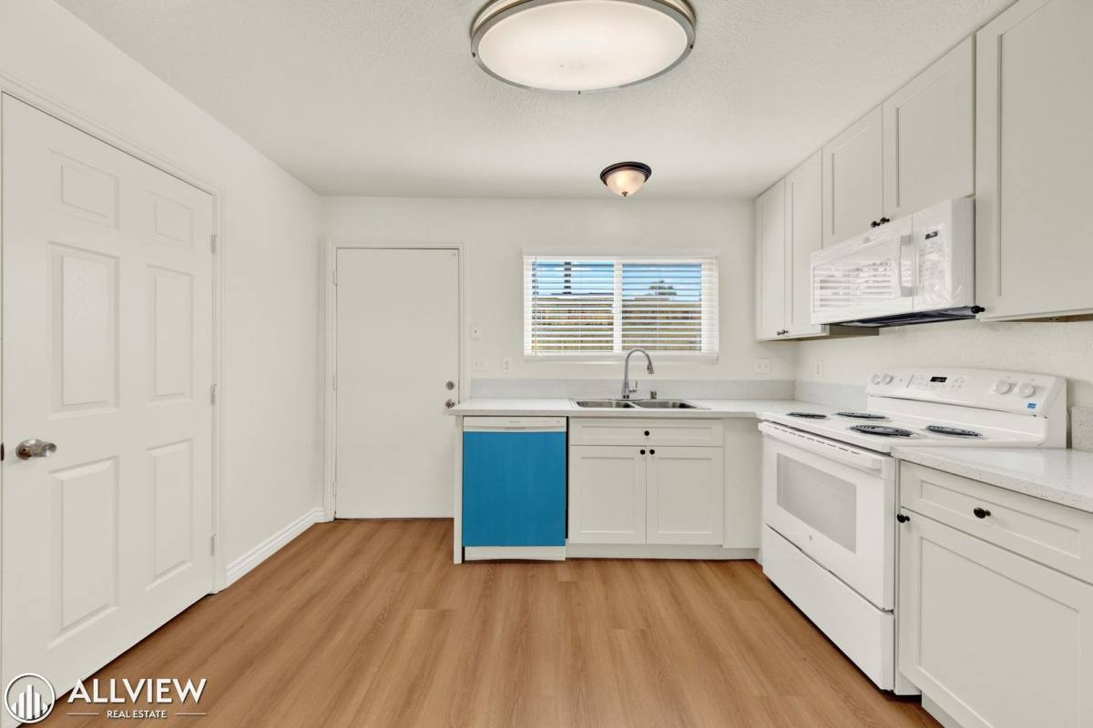 Apartment for rent at 980 E Mission Ave, Escondido, CA 92025