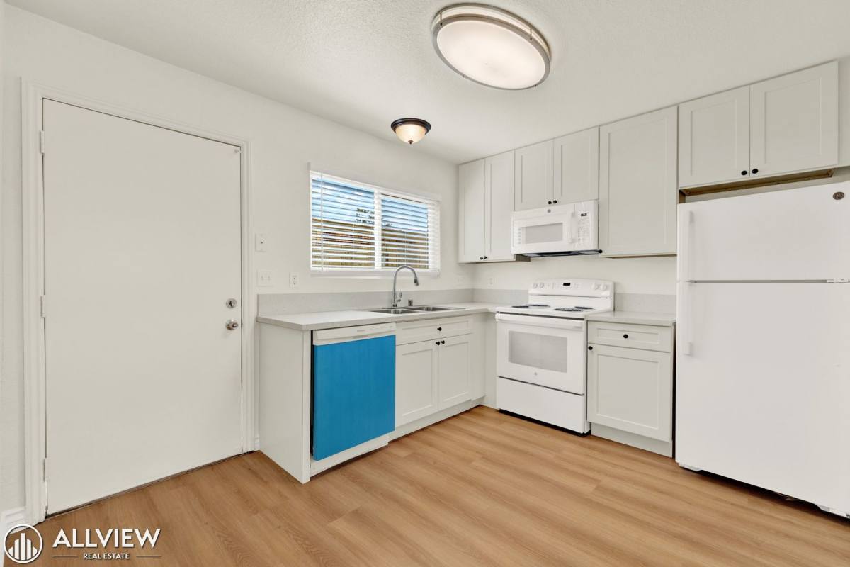 Apartment for rent at 980 E Mission Ave, Escondido, CA 92025