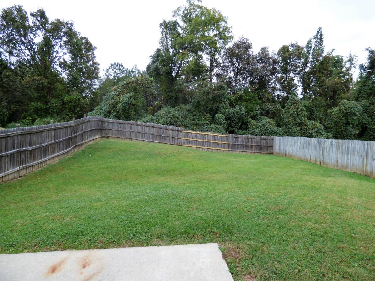 House for rent at 951 Savannah Lane, Calera, AL 35040