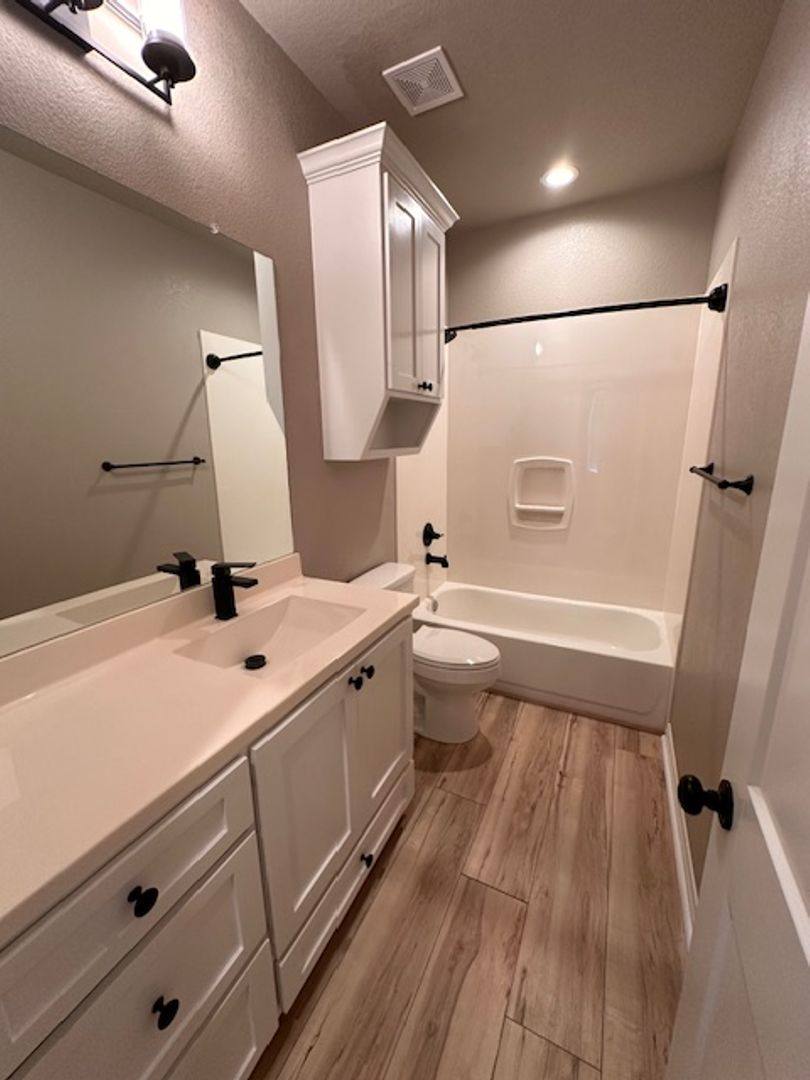 House for rent at 853 Day Star Dr, Hewitt, TX 76643