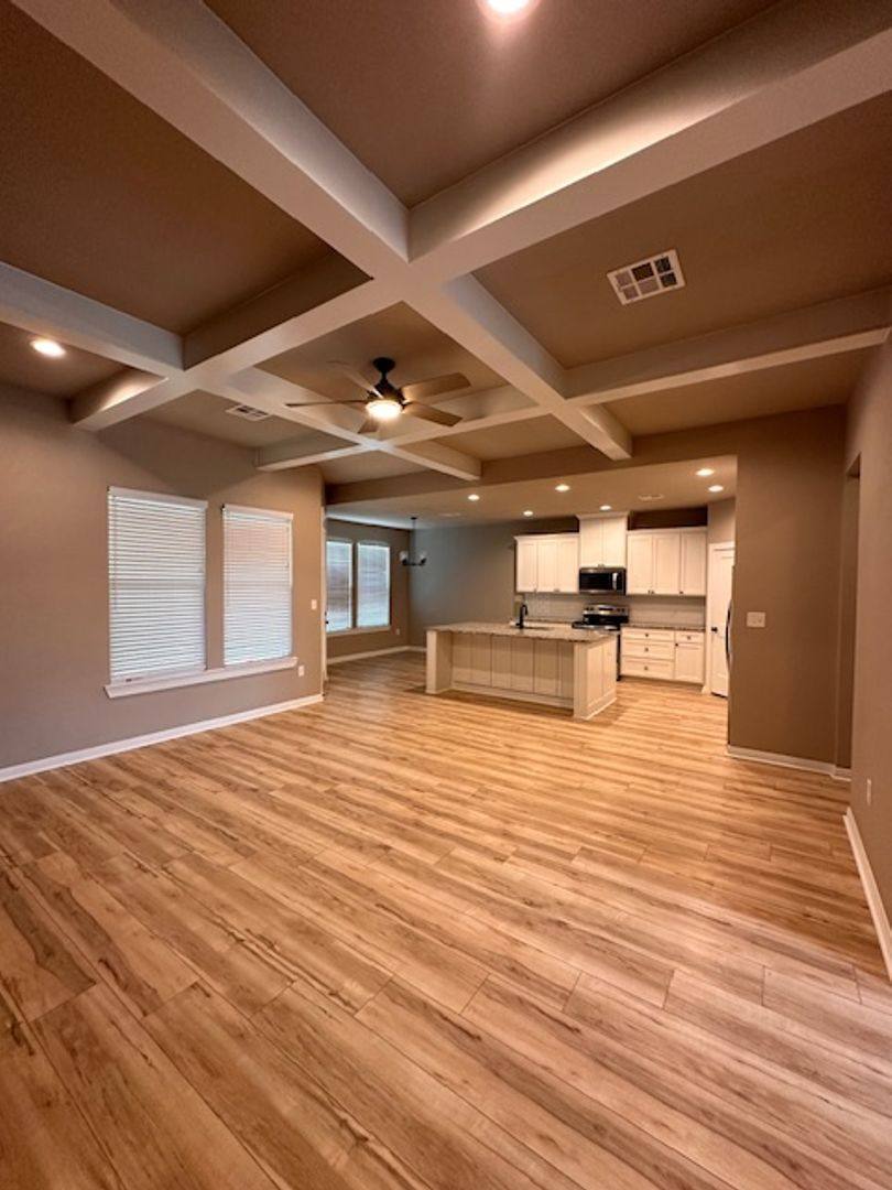 House for rent at 853 Day Star Dr, Hewitt, TX 76643