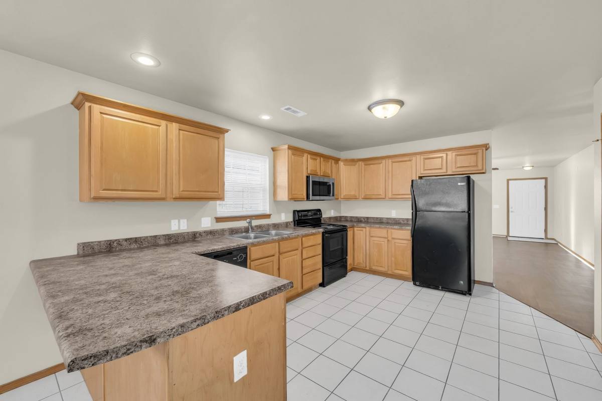 House for rent at 2970 W Old Farmington Rd, Fayetteville, AR 72704