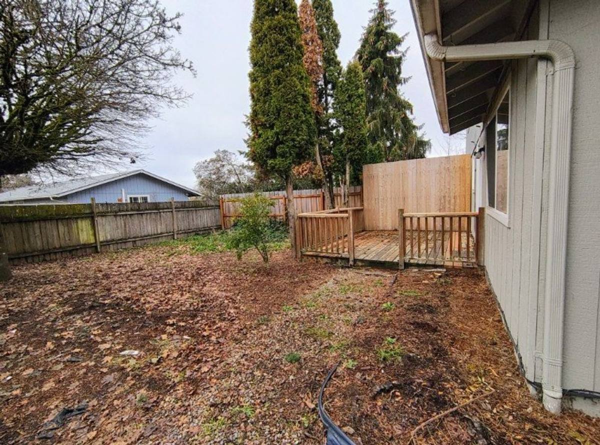 Apartment for rent at 2296 Minnesota St, Eugene, OR 97402