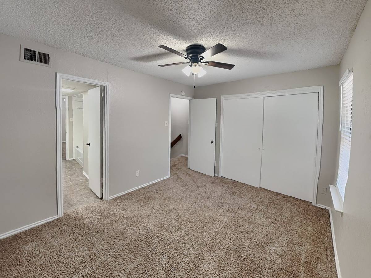 Townhouse for rent at 7334 Kingswood Circle, Fort Worth, TX 76133