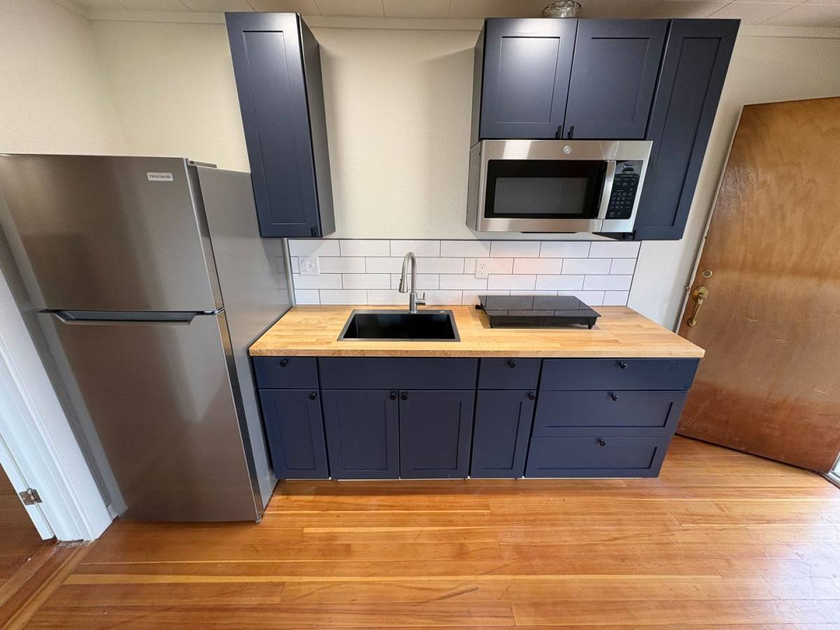 Apartment for rent at 1133 N Almon St, Moscow, ID 83843