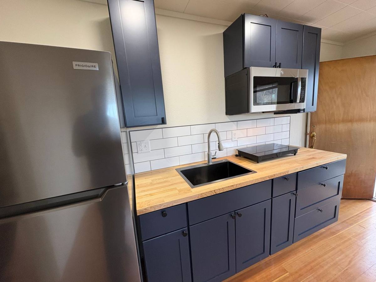 Apartment for rent at 1133 N Almon St, Moscow, ID 83843