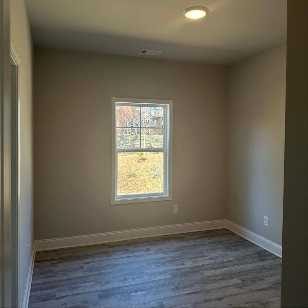 2429 Martin Luther King Jr Blvd, Gainesville, GA 30501 - Townhouse for Rent - Image 8