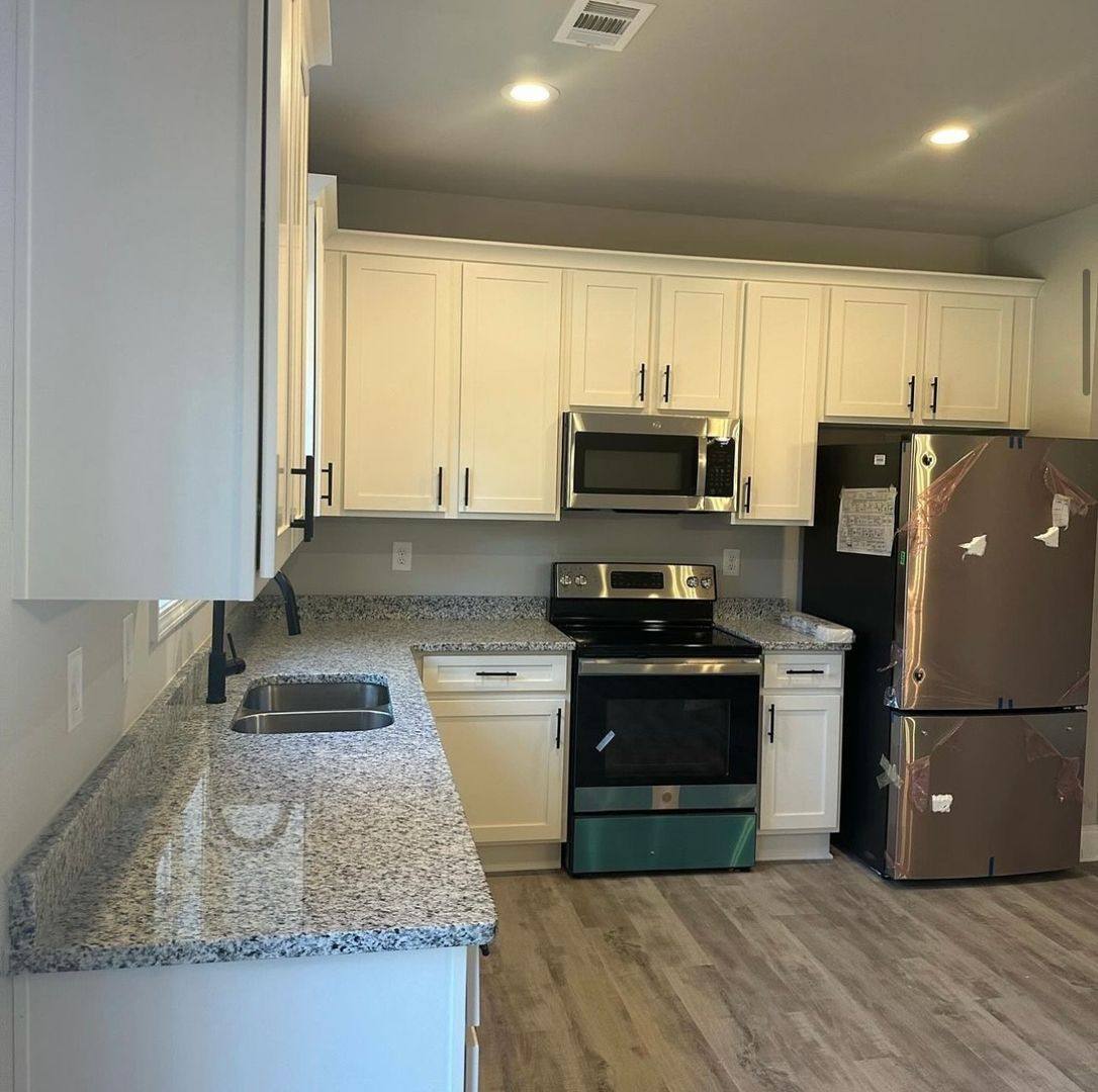2429 Martin Luther King Jr Blvd, Gainesville, GA 30501 - Townhouse for Rent - Image 3