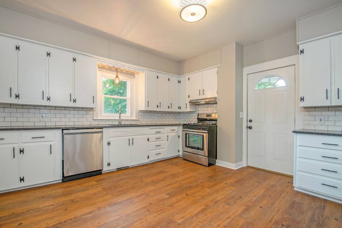 House for rent at 62 Caroline Place NE, Grand Rapids, MI 49503