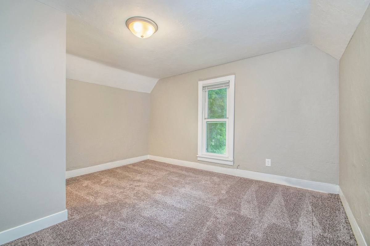 House for rent at 62 Caroline Place NE, Grand Rapids, MI 49503