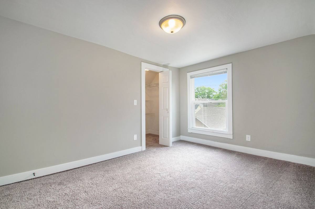 House for rent at 62 Caroline Place NE, Grand Rapids, MI 49503