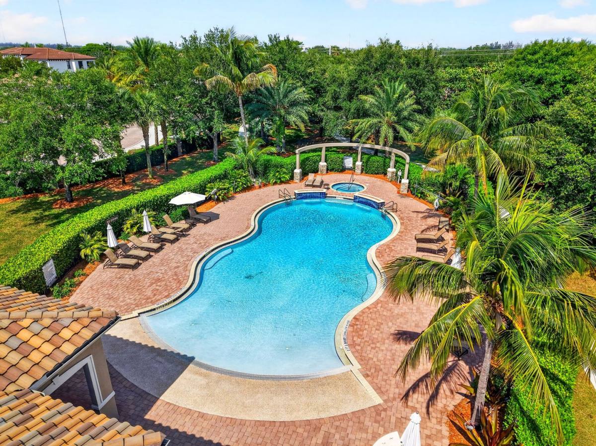 House for rent at 9062 Gulf Cove Dr, Lake Worth, FL 33467