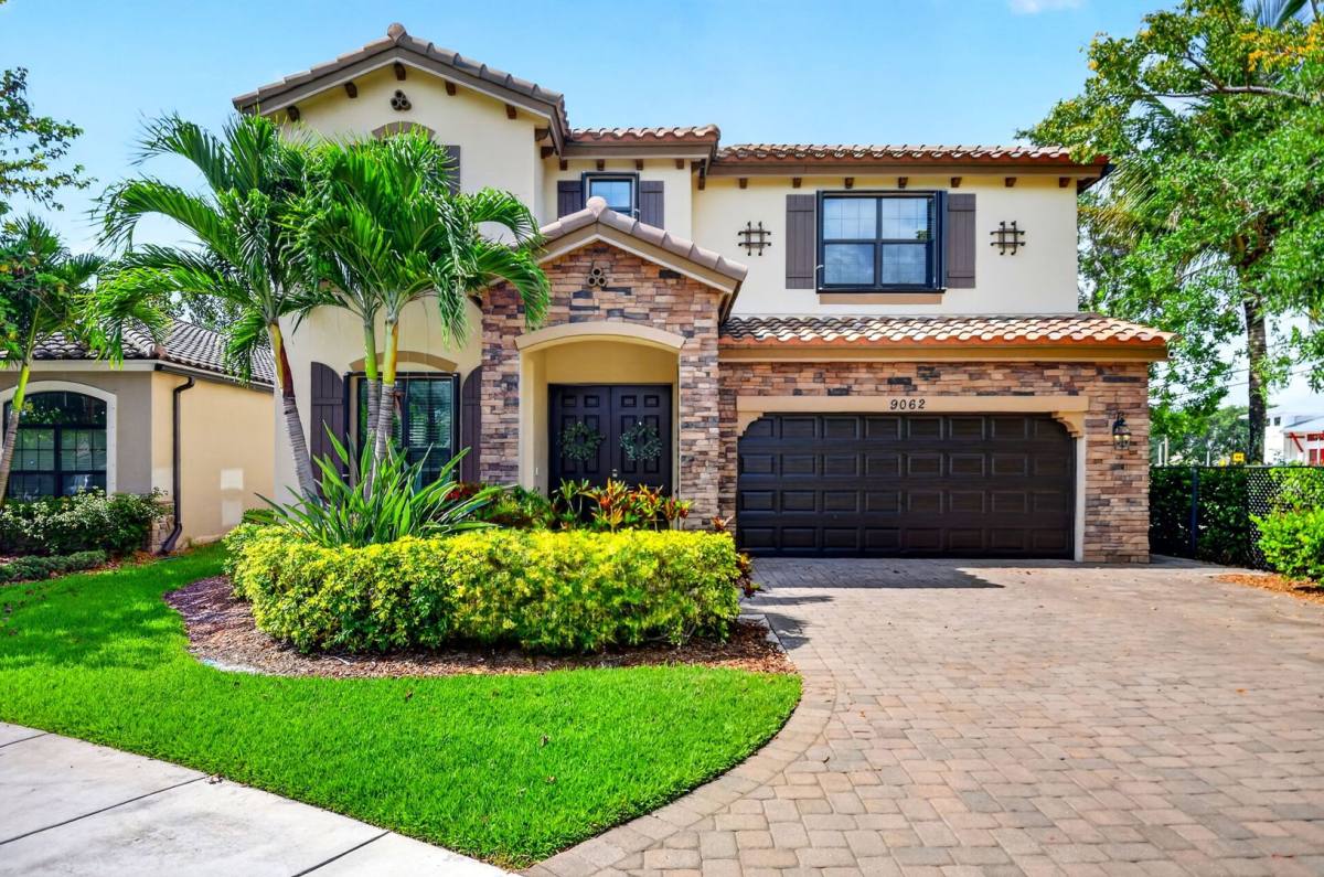 House for rent at 9062 Gulf Cove Dr, Lake Worth, FL 33467