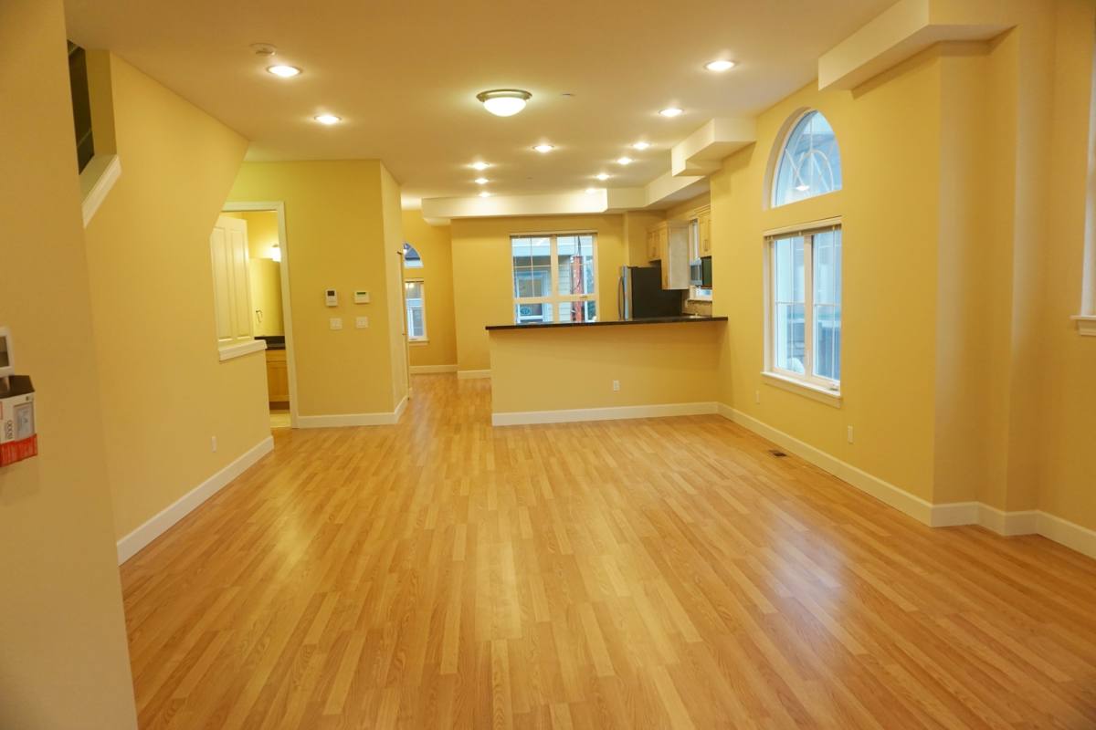 Townhouse for rent at 12224 NE 8th St, Bellevue, WA 98005