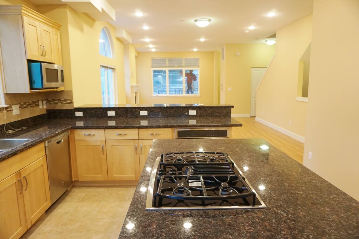 Townhouse for rent at 12224 NE 8th St, Bellevue, WA 98005