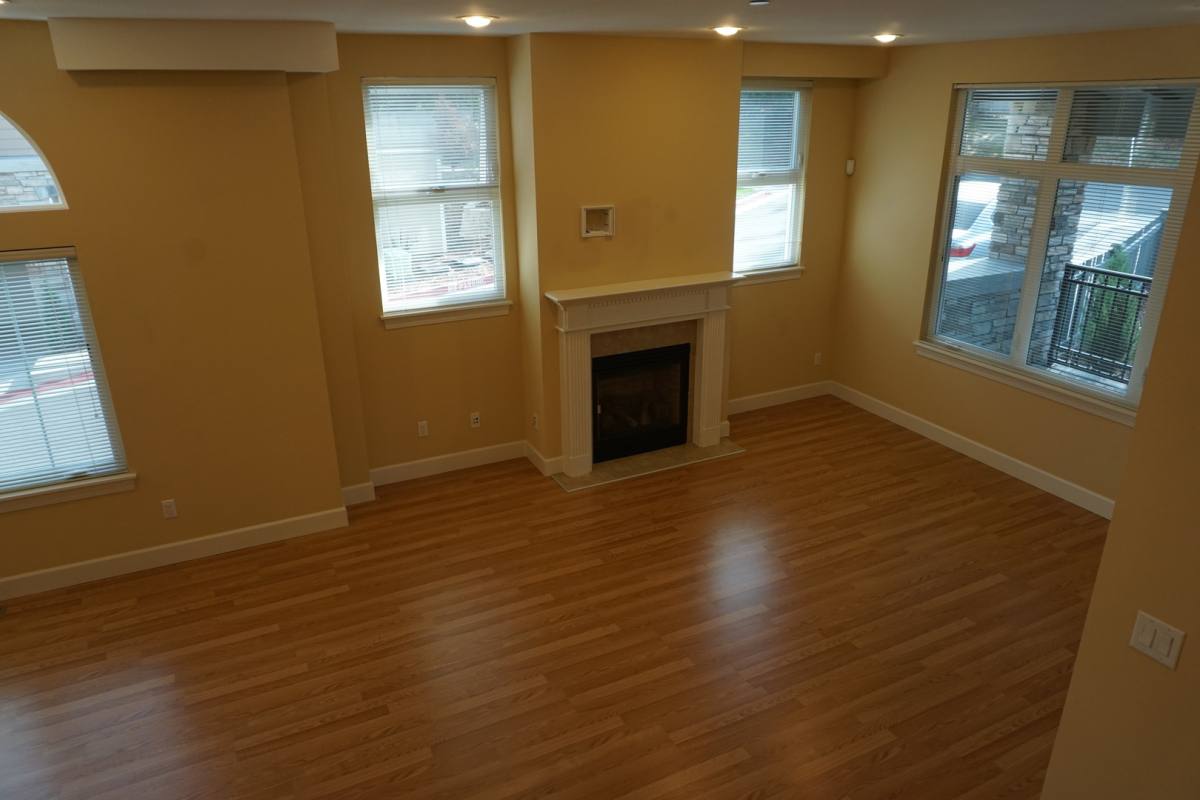 Townhouse for rent at 12224 NE 8th St, Bellevue, WA 98005