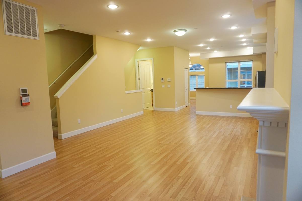 Townhouse for rent at 12224 NE 8th St, Bellevue, WA 98005