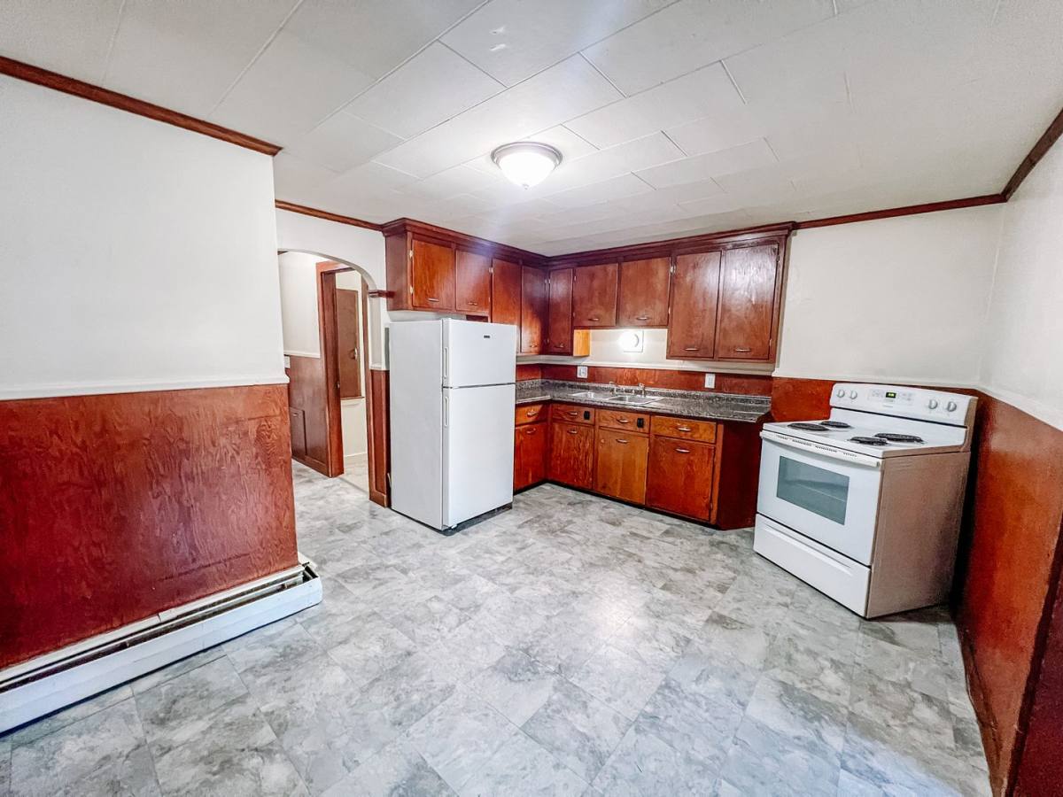 Apartment for rent at 41 Washington St, Augusta, ME 04330