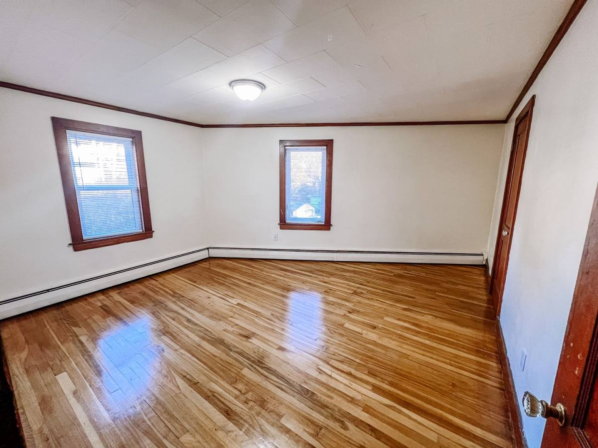 Apartment for rent at 41 Washington St, Augusta, ME 04330