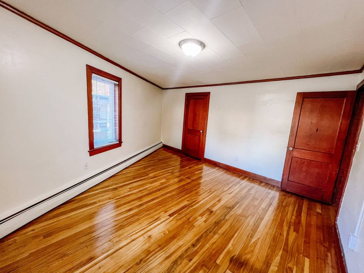 Apartment for rent at 41 Washington St, Augusta, ME 04330