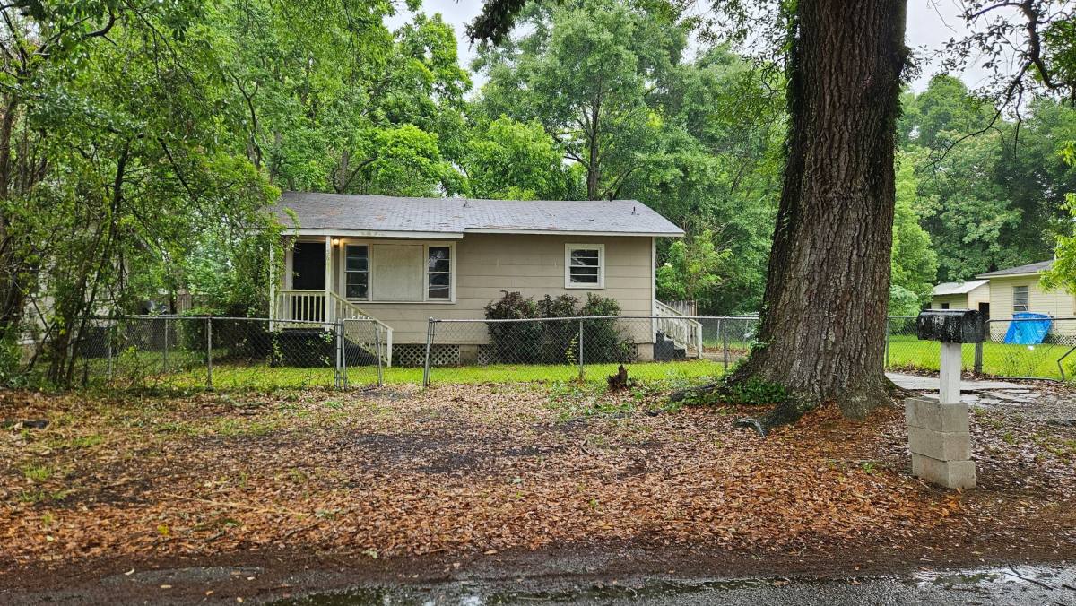 House for rent at 156 9th Ave, Mobile, AL 36611