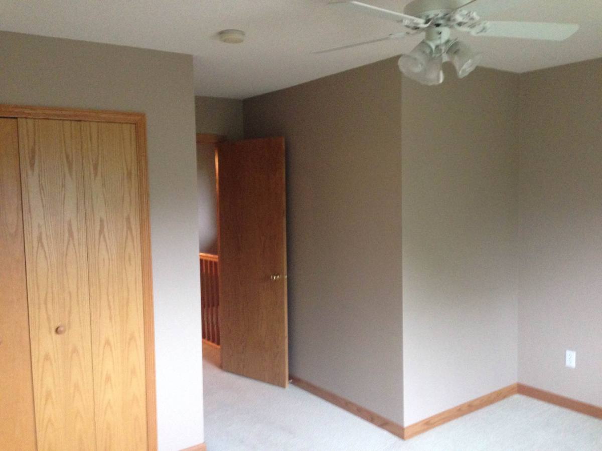Townhouse for rent at 322 Creekside Dr, Buffalo, MN 55313