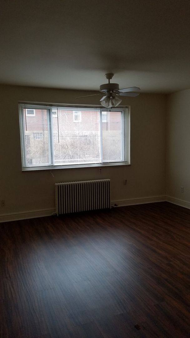 Apartment for rent at 640 Southcrest Dr, Pittsburgh, PA 15226