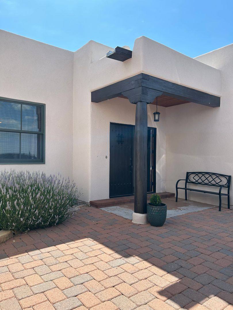 House for rent at 18 Camino Barranca, Santa Fe, NM 87507