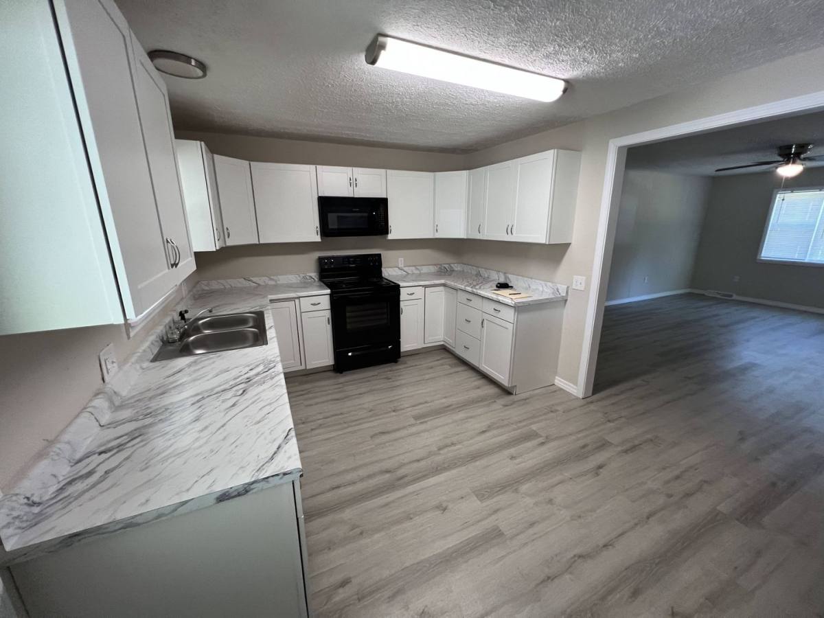 Apartment for rent at 435-437 N George Ave, Republic, MO 65738