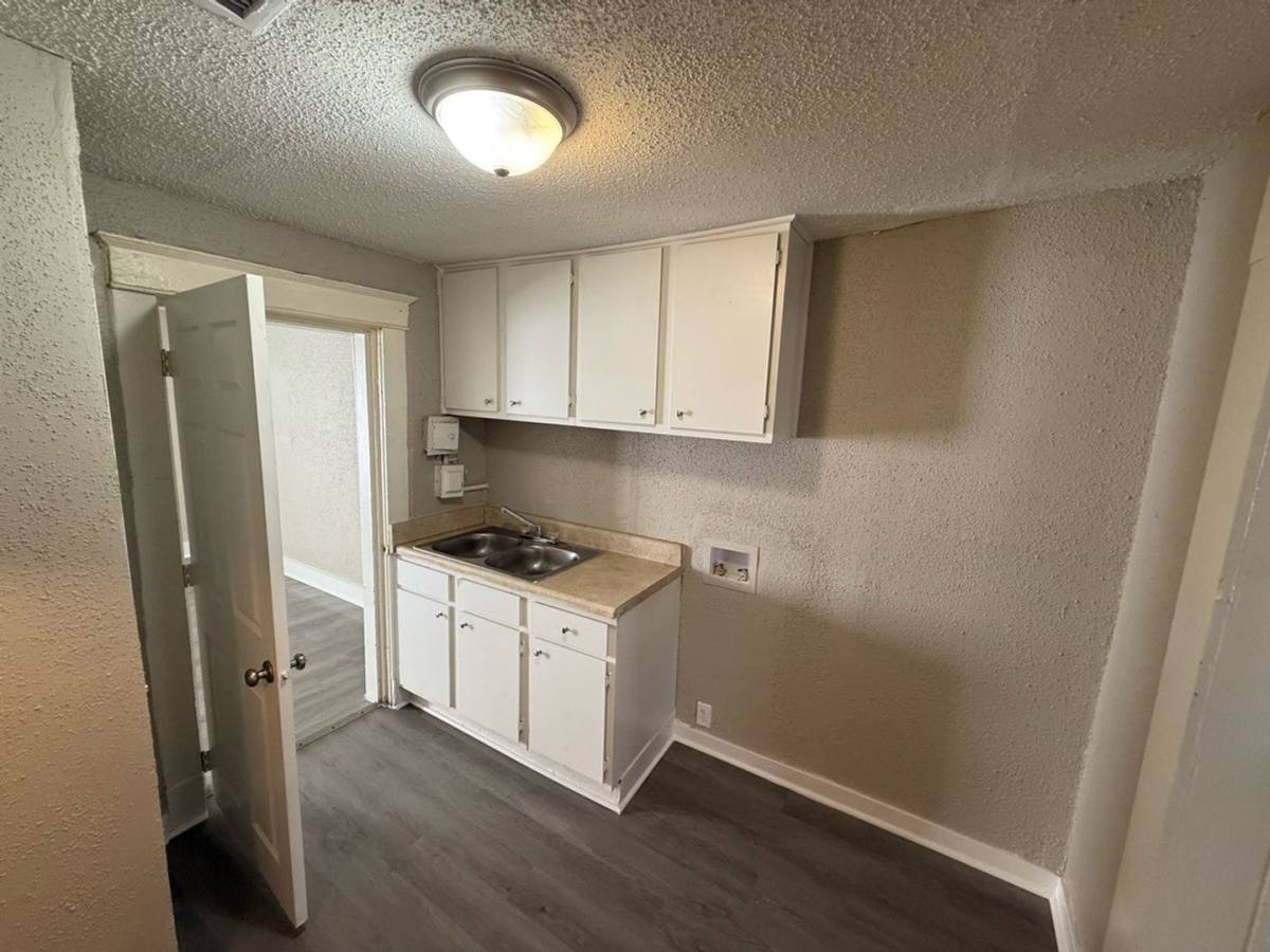 House for rent at 2673 Midland Ave, Memphis, TN 38111