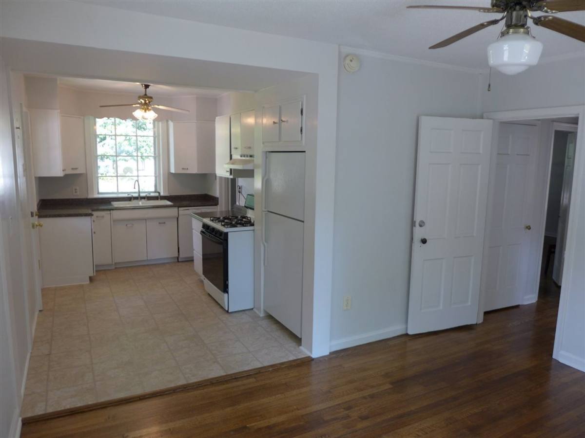 Apartment for rent at 699 Shotwell St, Memphis, TN 38111