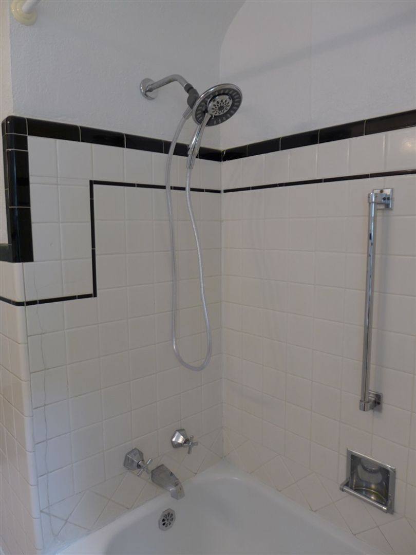 Apartment for rent at 699 Shotwell St, Memphis, TN 38111