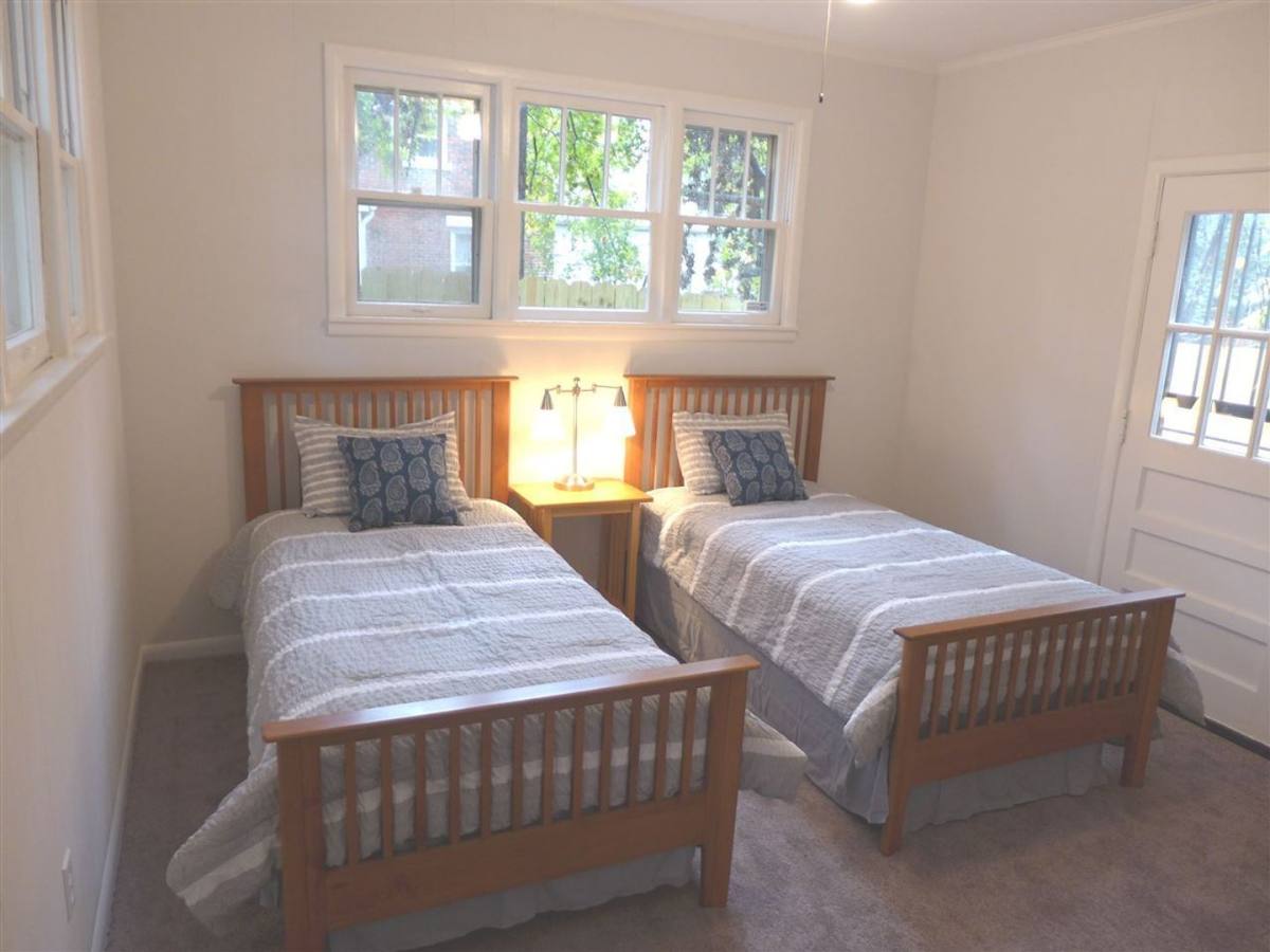 Apartment for rent at 699 Shotwell St, Memphis, TN 38111