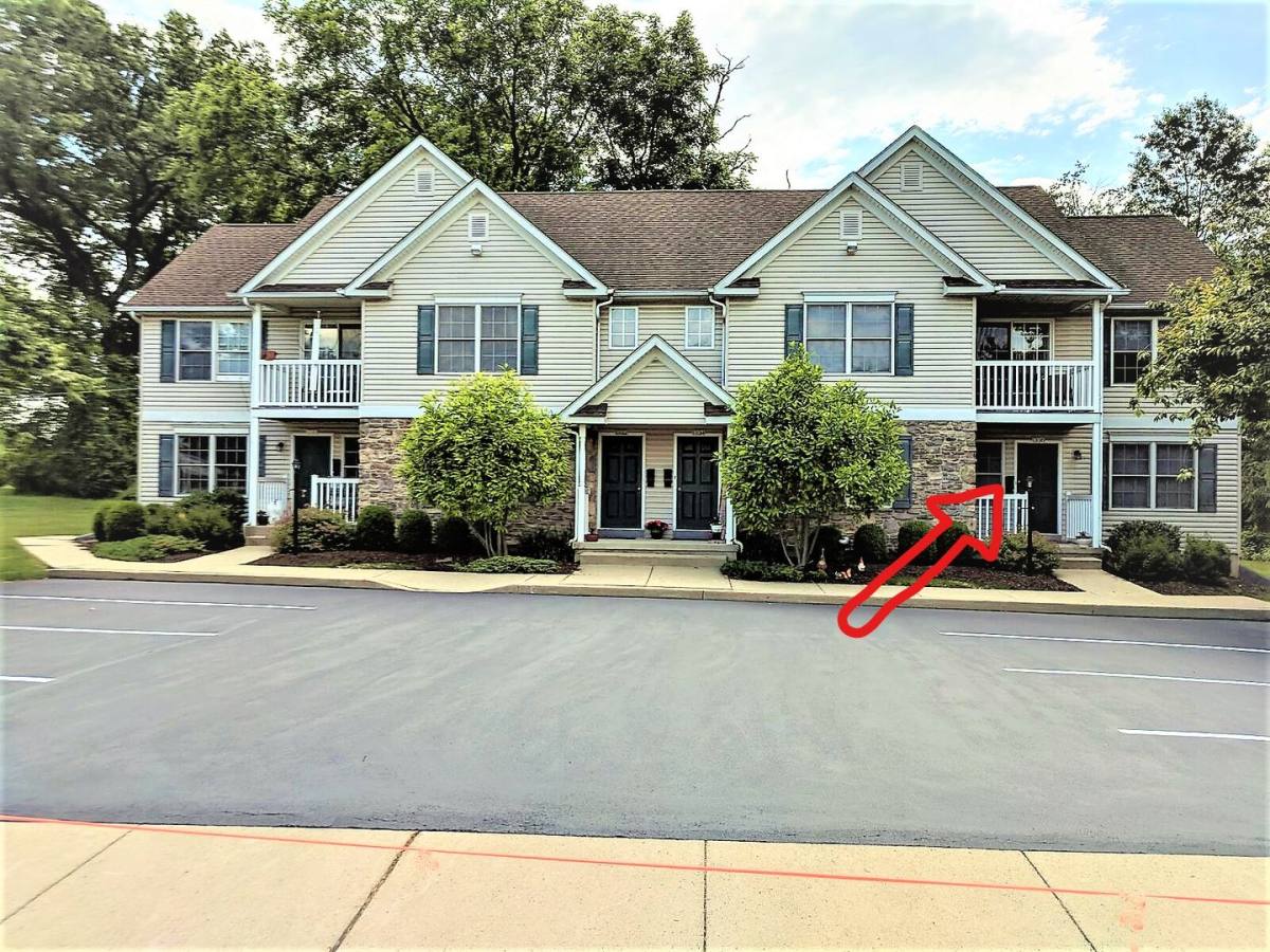 Apartment for rent at 1327-1328 N 16th St, Allentown, PA 18102