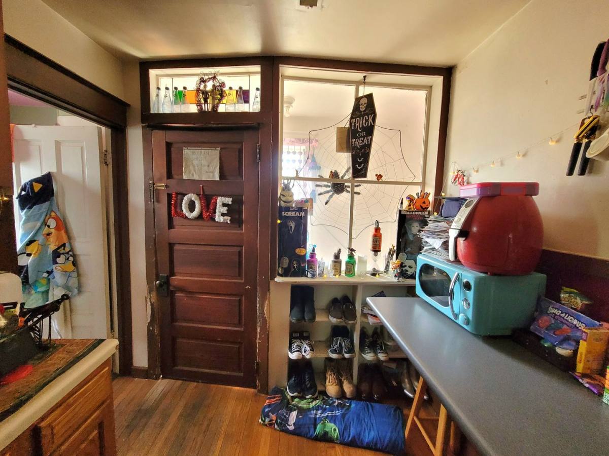 Apartment for rent at 1412 Market St, La Crosse, WI 54601