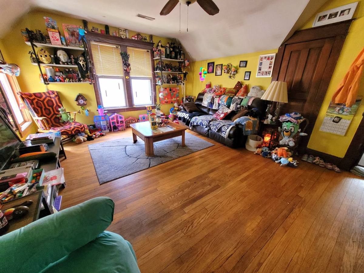 Apartment for rent at 1412 Market St, La Crosse, WI 54601