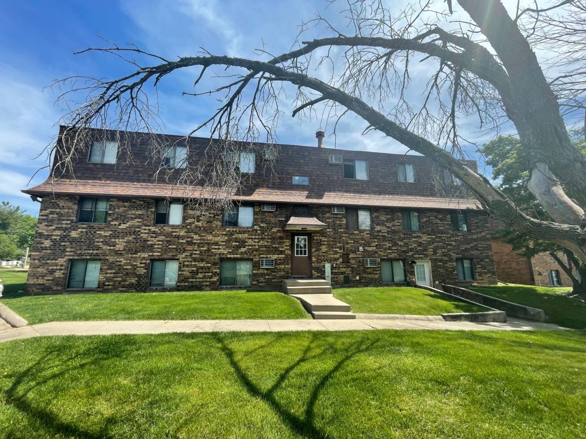 Apartment for rent at 1305 Sunset St, Iowa City, IA 52246