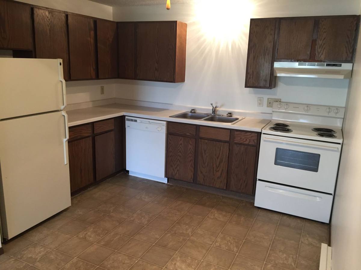 Apartment for rent at 843 Driftwood Dr, Saint Cloud, MN 56303