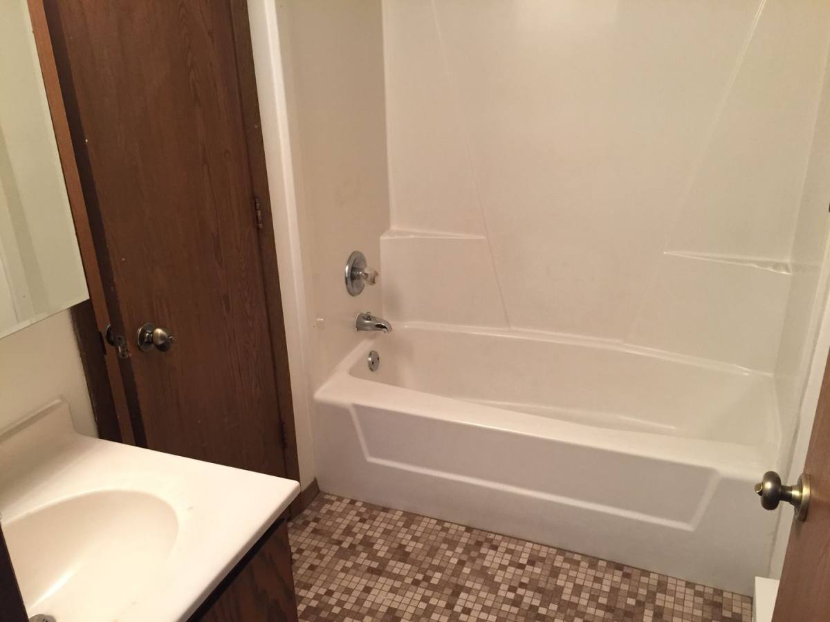 Apartment for rent at 843 Driftwood Dr, Saint Cloud, MN 56303