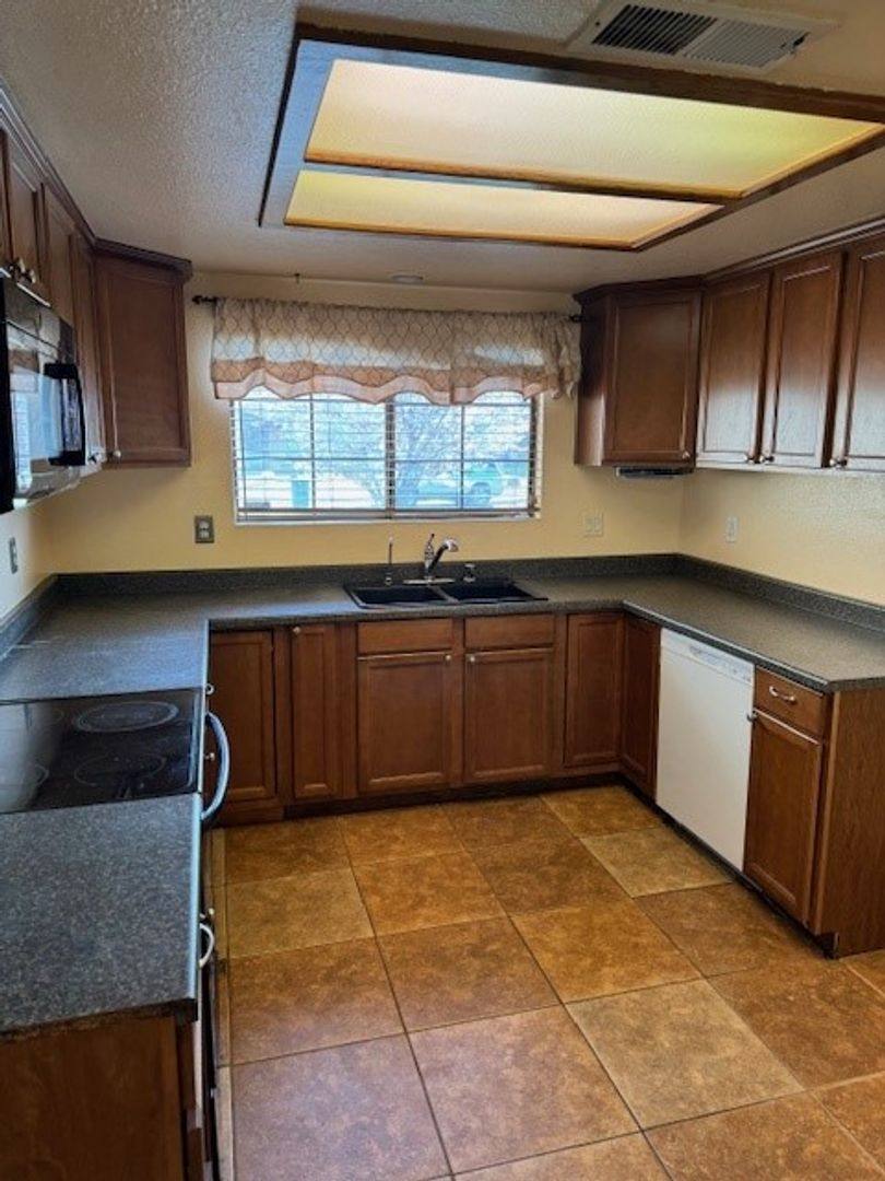 House for rent at 3512 Snowflake Court, Bakersfield, CA 93309