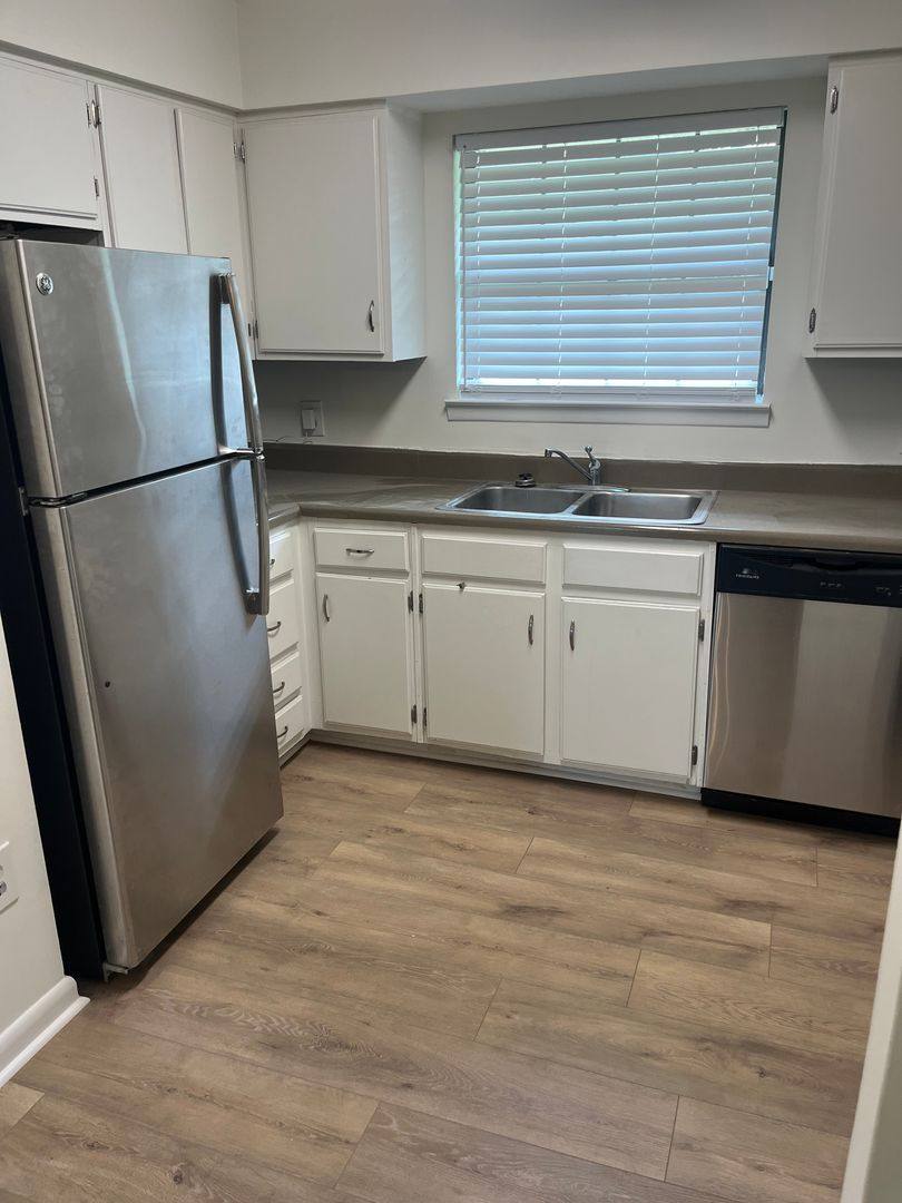 Condo for rent at 2362 Parsonage Rd, Charleston, SC 29414