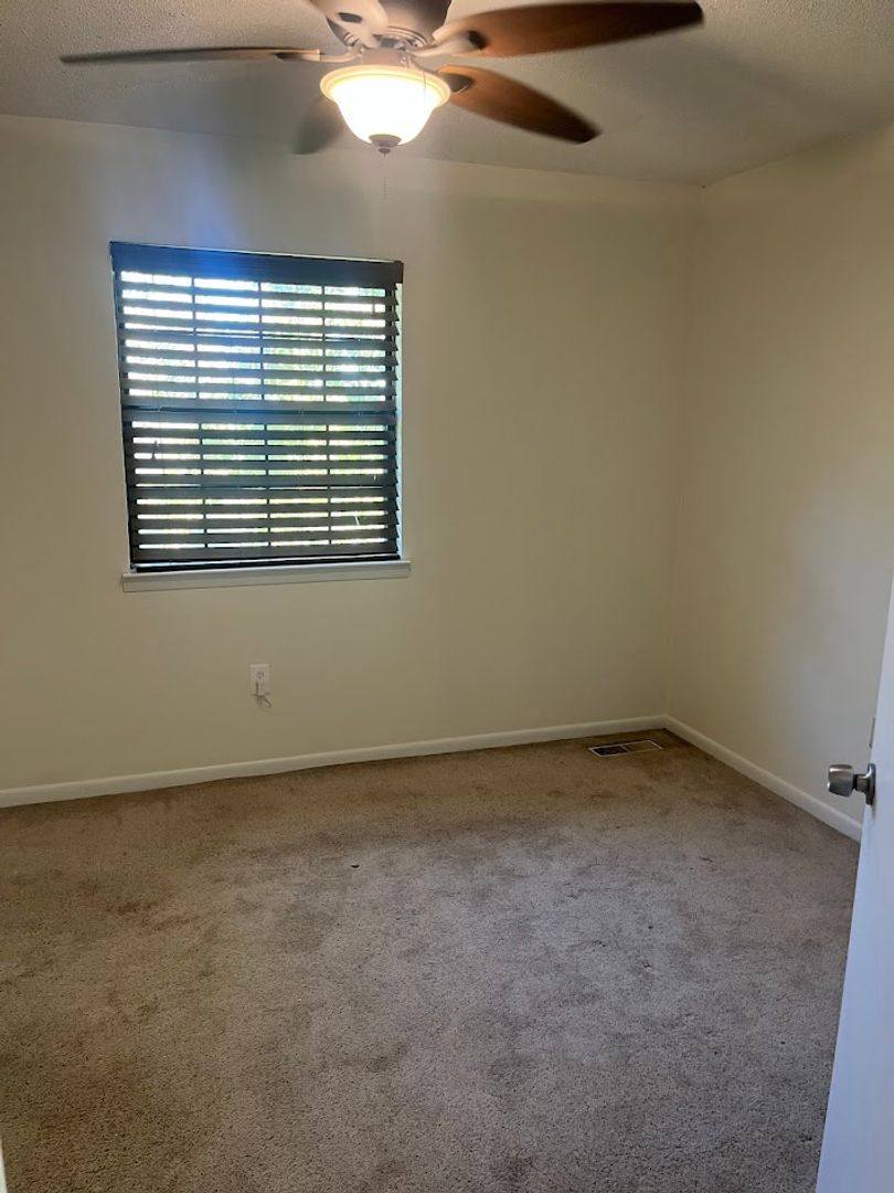 Condo for rent at 2362 Parsonage Rd, Charleston, SC 29414