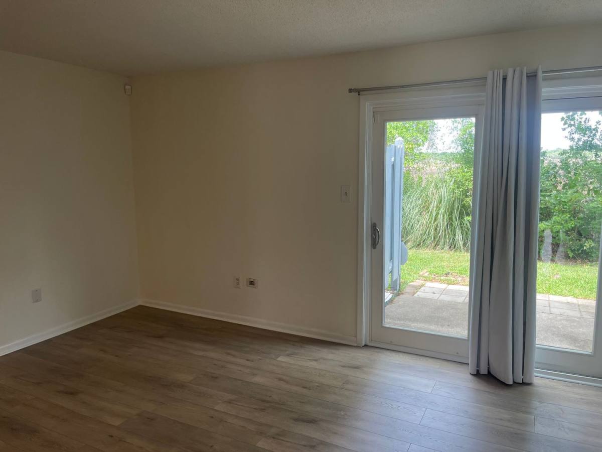 Condo for rent at 2362 Parsonage Rd, Charleston, SC 29414