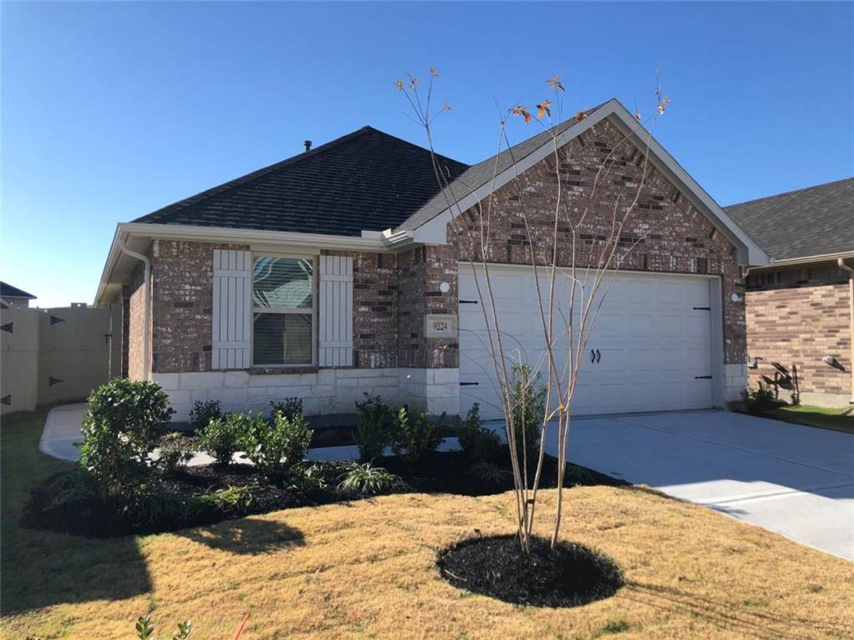House for rent at 9224 Inland Leather Lane, Conroe, TX 77385