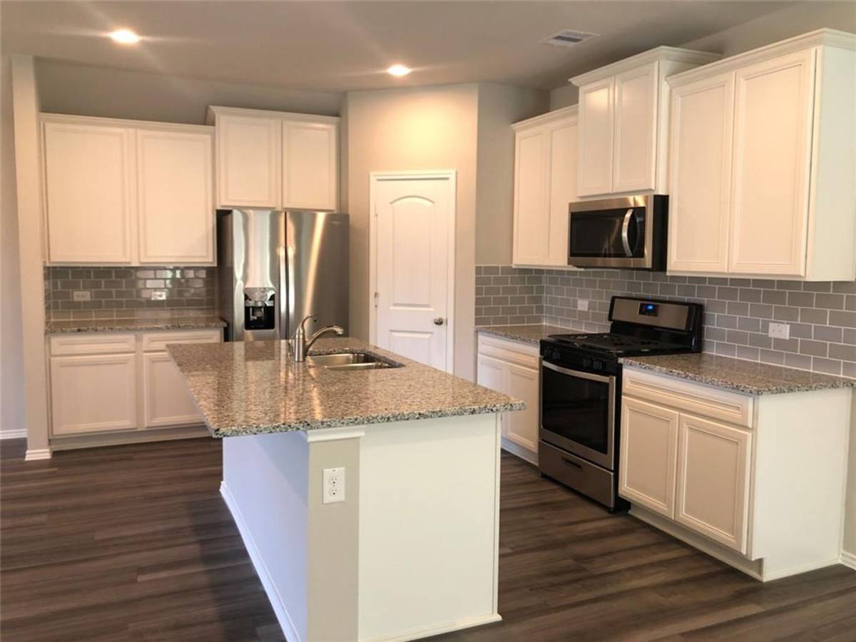 House for rent at 9224 Inland Leather Lane, Conroe, TX 77385