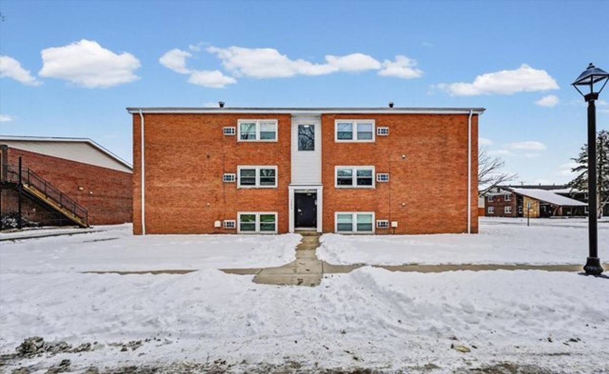 Apartment for rent at 1306 Silver St, Urbana, IL 61801