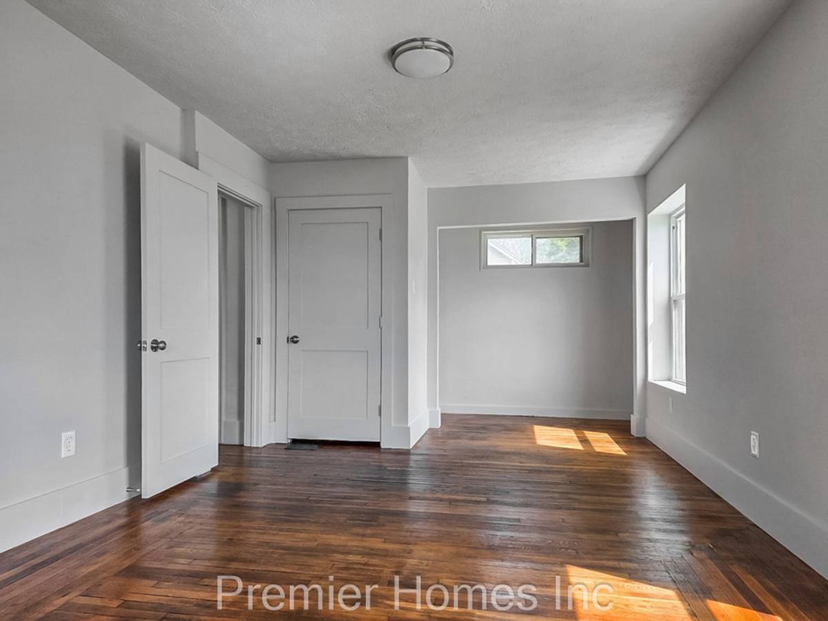 House for rent at 1309 Piedmont Ave NE, Canton, OH 44714