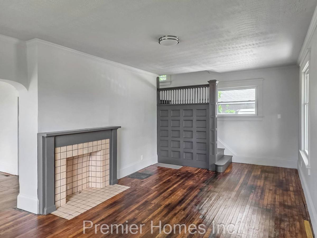 House for rent at 1309 Piedmont Ave NE, Canton, OH 44714